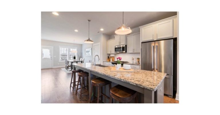 Drip Coffee Maker Buying Guide for Small Kitchens and Daily Home Brewing